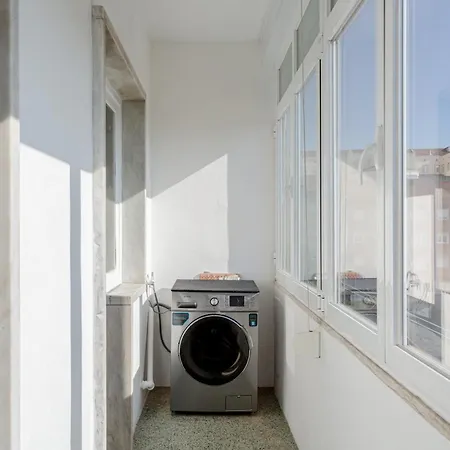 Campolide 2br Flat Lisboa