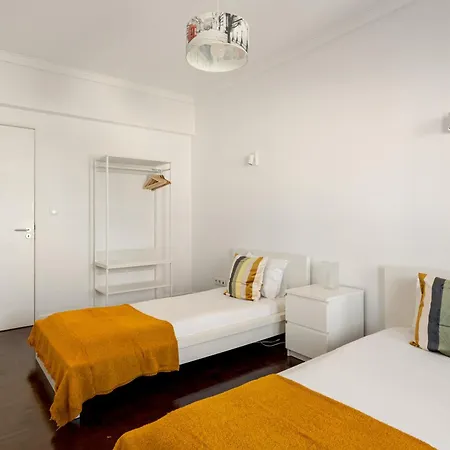 Campolide 2br Flat Appartement *