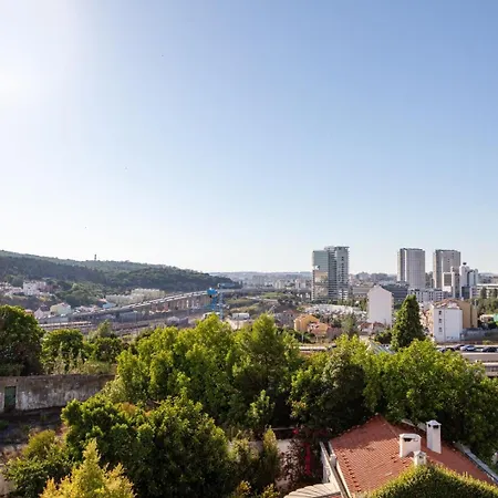 Campolide 2br Flat * Lissabon