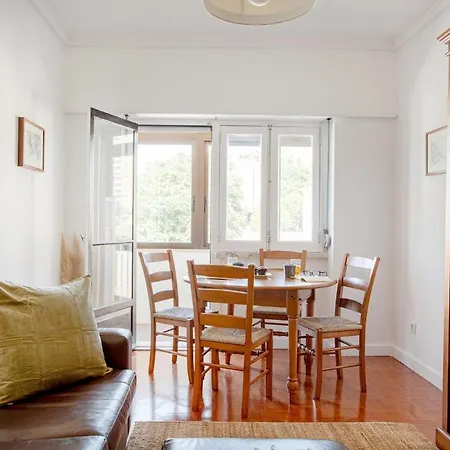 Campolide 2br Flat Lejlighed Lisboa