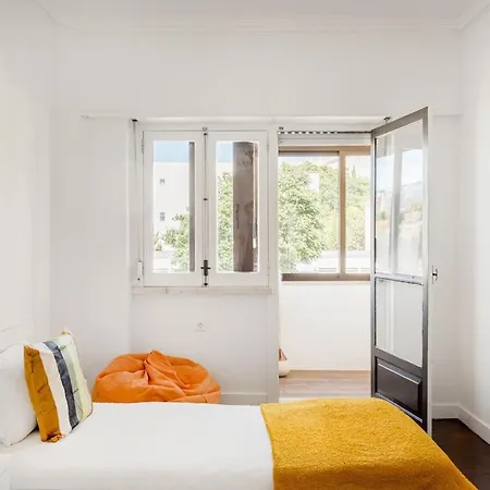 Campolide 2br Flat Lejlighed