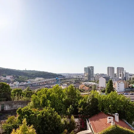 Campolide 2br Flat Lejlighed