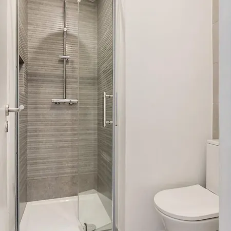 Campolide 2br Flat Lejlighed *