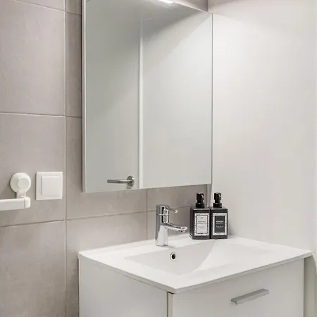 Campolide 2br Flat Lejlighed Lisboa