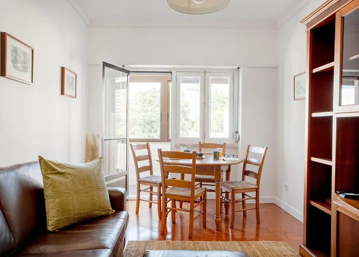 Campolide 2br Flat Lisboa