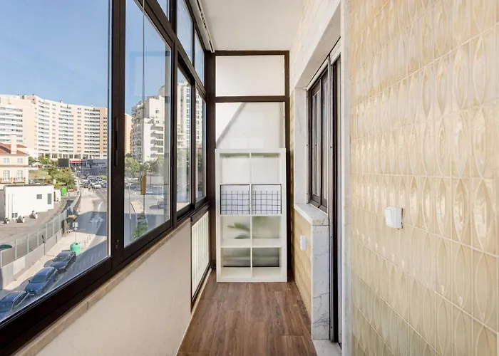 Campolide 2br Flat *