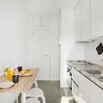 Apartament Campolide 2br Flat *