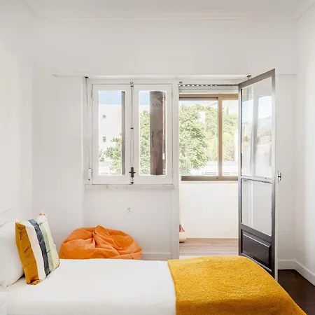 Lägenhet Campolide 2br Flat *